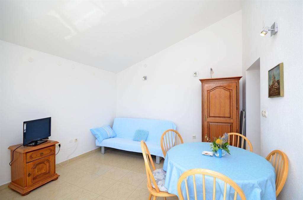 Apartments Branislav ロゴズニッツァ エクステリア 写真